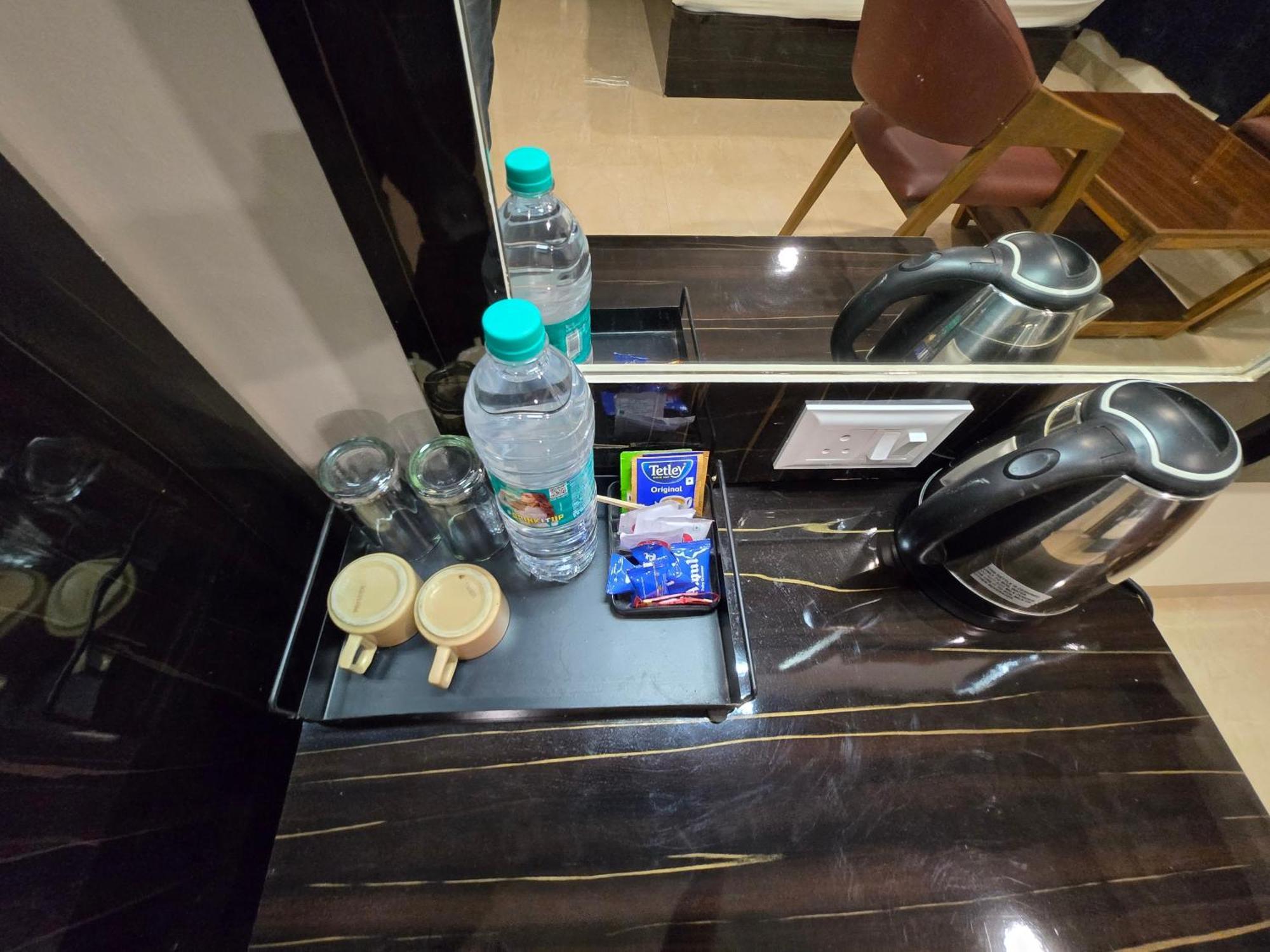 Hill View Hotel By Bil Lonavala Extérieur photo