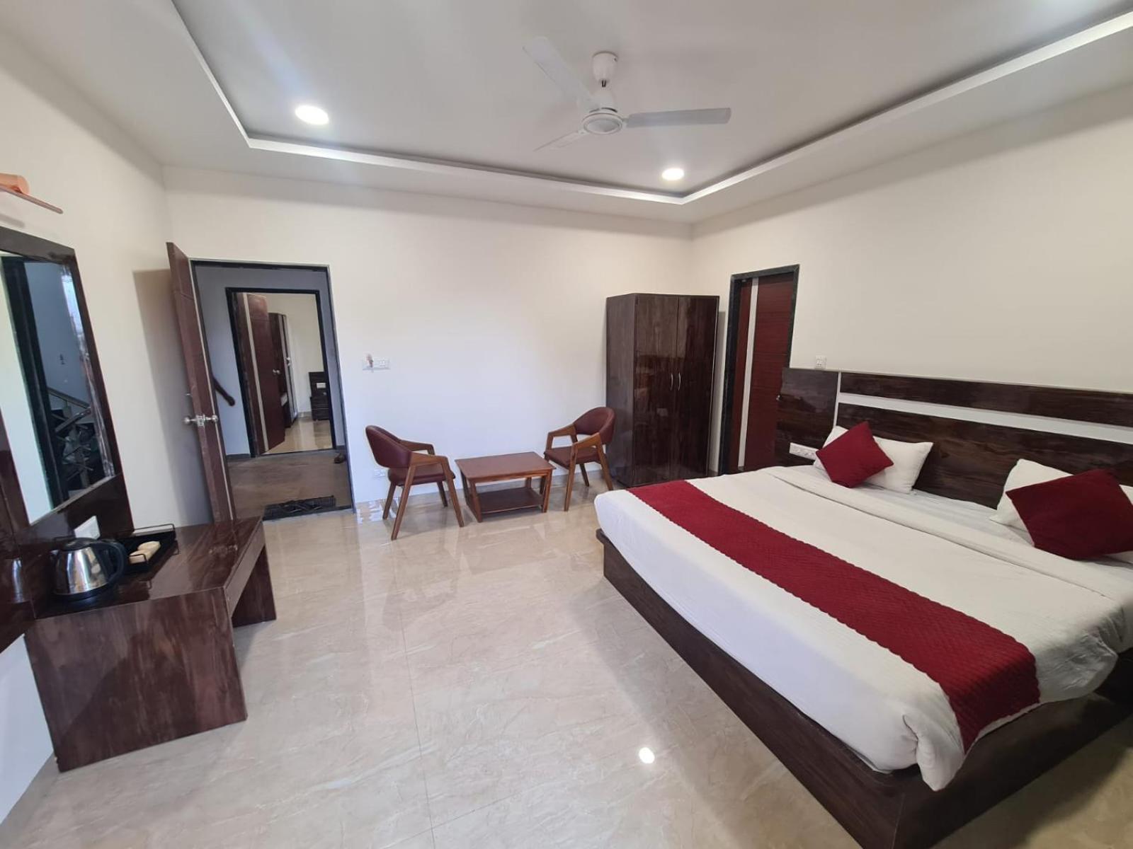 Hill View Hotel By Bil Lonavala Extérieur photo